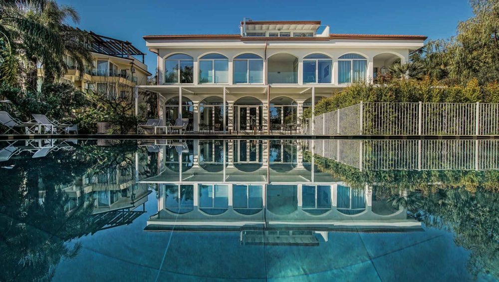 Sicilia's Residence Acitrezza